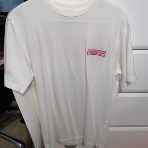 Men’s short sleeve in great condition. Size: Small